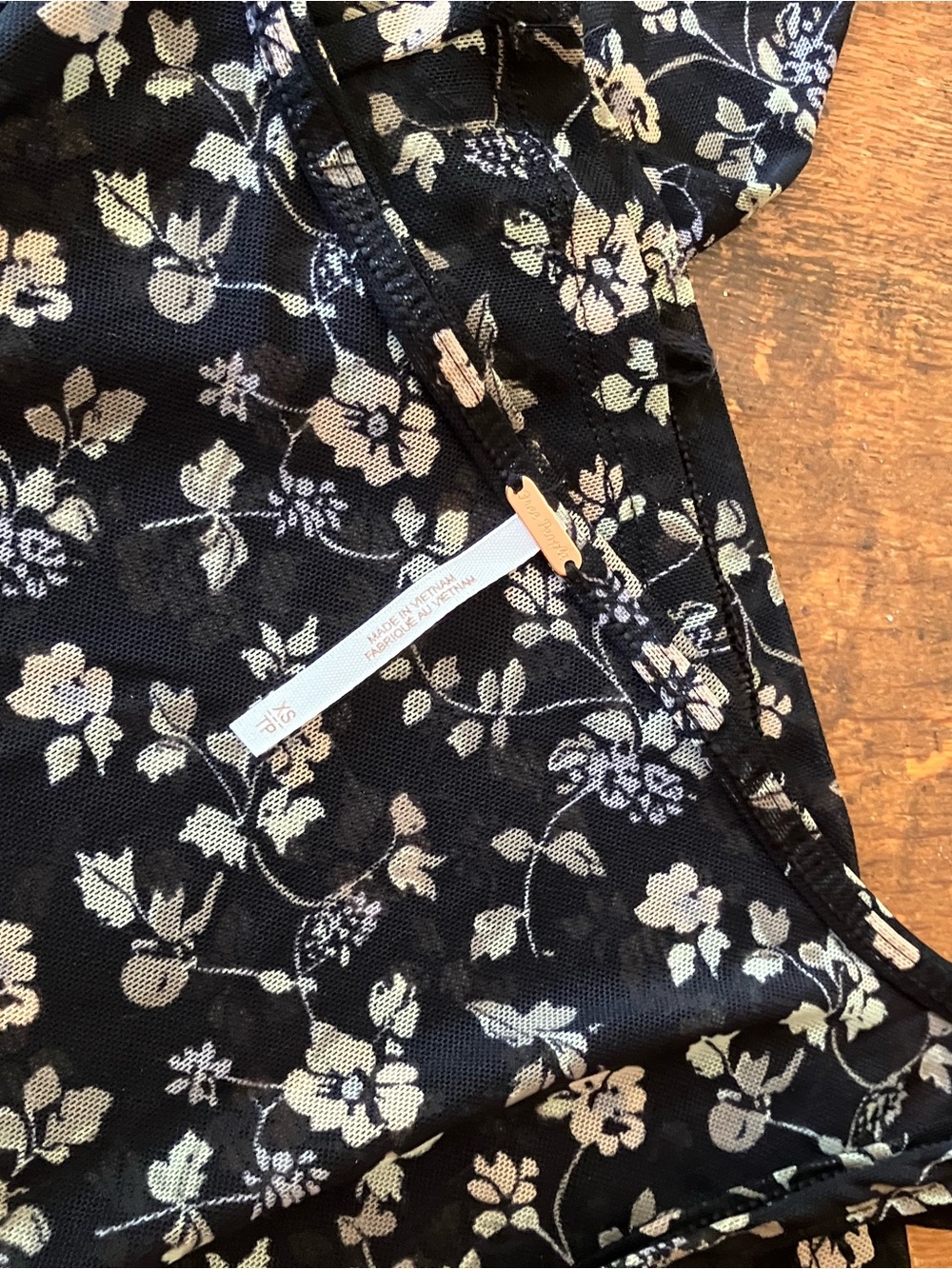 Free People sheer camisole and cardigan set - Picture 4 of 9